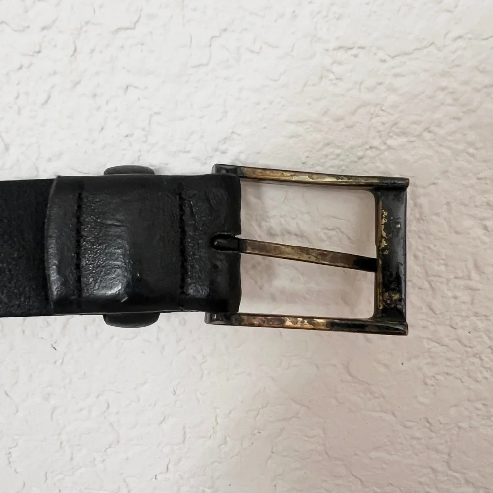 Italian leather men’s silver tone square buckle black leather belt